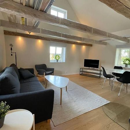 Eget Hus Med Bra Laege Och Toppstandard Linkoping Luaran gambar
