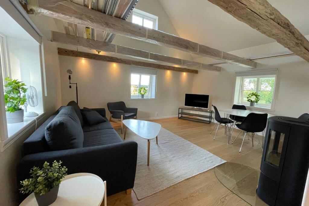 Eget Hus Med Bra Laege Och Toppstandard Linkoping Luaran gambar